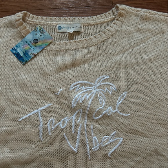 NWT Goldfish Kiss Oversized Sweater - Picture 8 of 11